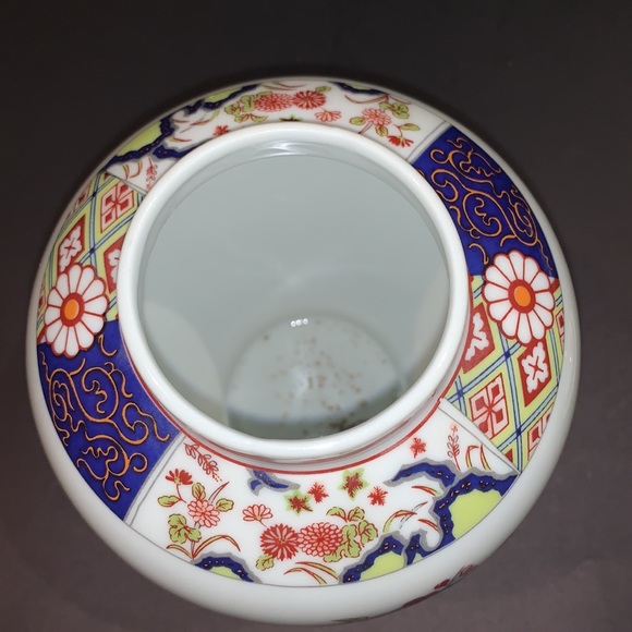 Vtg Imari Ware Ginger Jar, Made in Japan with Beautiful Oriental Peony Design. - Picture 4 of 7